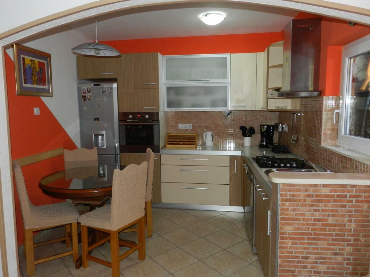 Apartmani Maruncic Omiš Eksteriør bilde